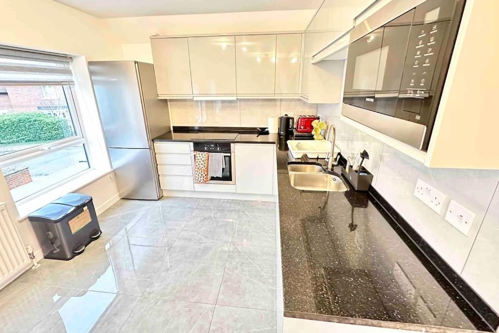 Paradigm House, Delightful 2-Bedroom Flat 4, Oxford Exterior foto
